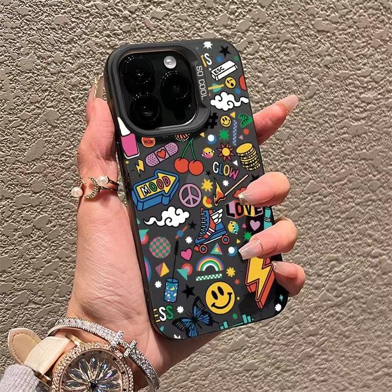 Smiley face graffiti Apple 16Promax new phone case iPhone15Pro personality 14Pro advanced 17 hard case