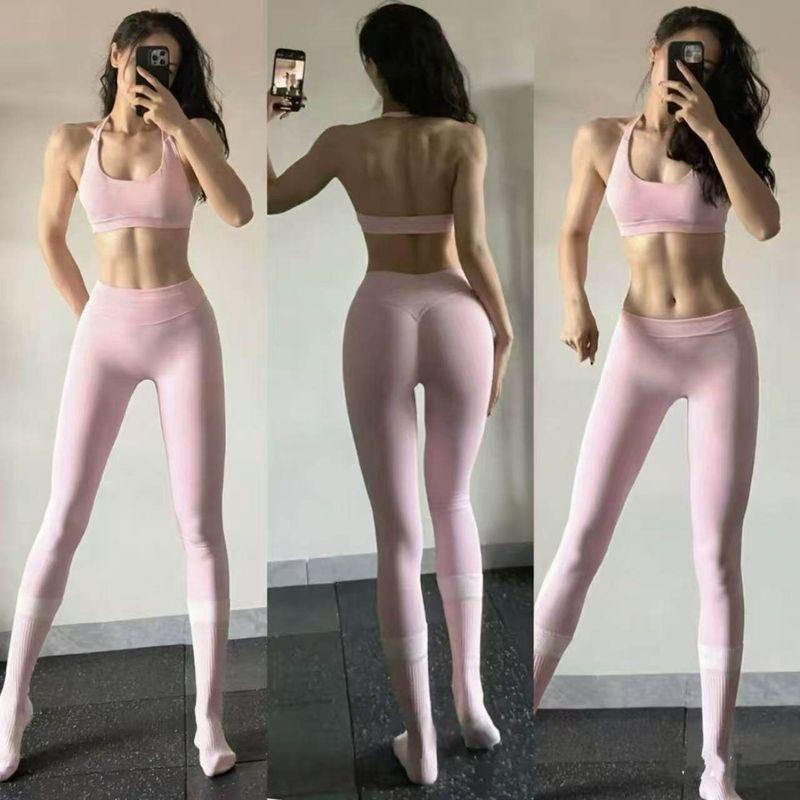 

American Style Fashionable Butt-Lifting Yoga Pants Set with Halter Neck Beautiful Back Sports Tank Top Training Peach-Shaped Fitness Outfit for Women Shallow powder M