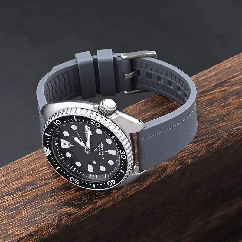 Bracelet de montre en silicone le plus récent pour Samsung Ultra Omega Seiko PROSPEX Panerai 20 mm 22 mm 24 mm Bracelet de montre en caoutchouc à dégagement rapide