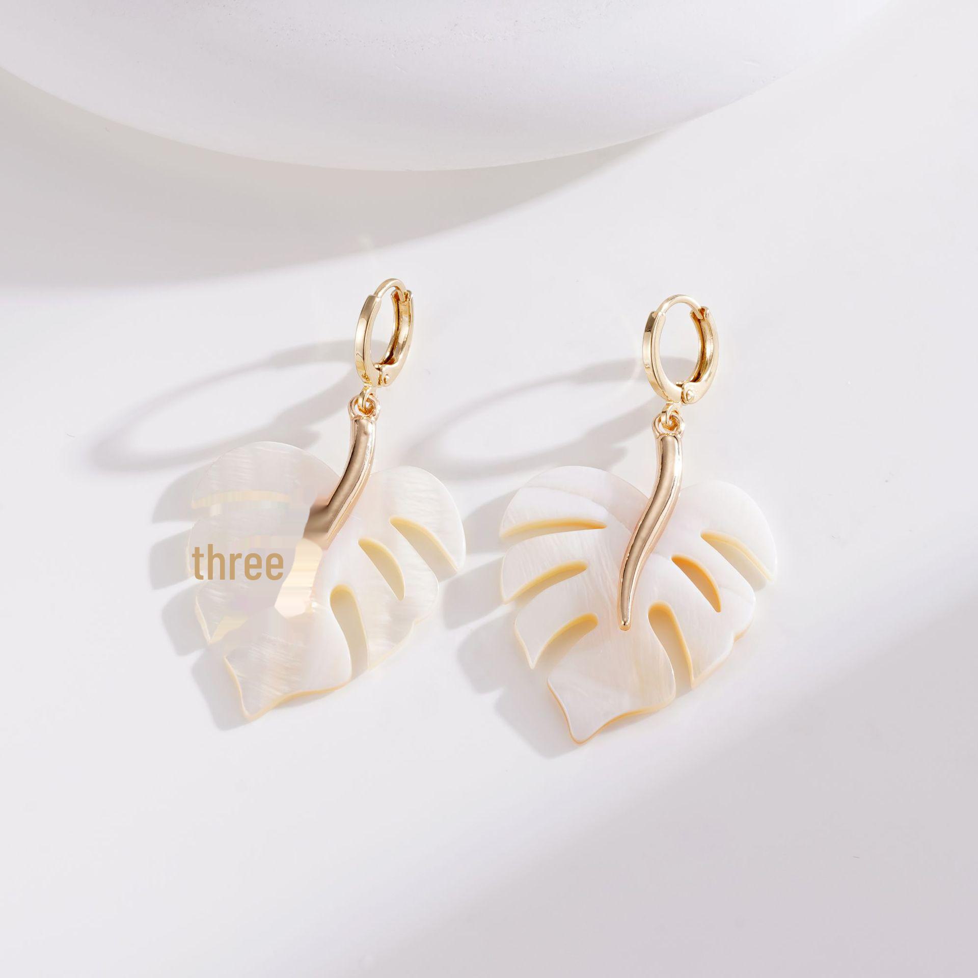 

Серьги в форме листа в форме сердца: Универсальная ретро-мода для весны и лета Model HE02297