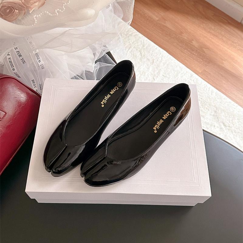 Fashion Women's Rhinestone Sandals 2025 Summer New Breathable Comfortable Casual Shoes Fashion Lightweight Slip On Mary Jane Tabis Shoes