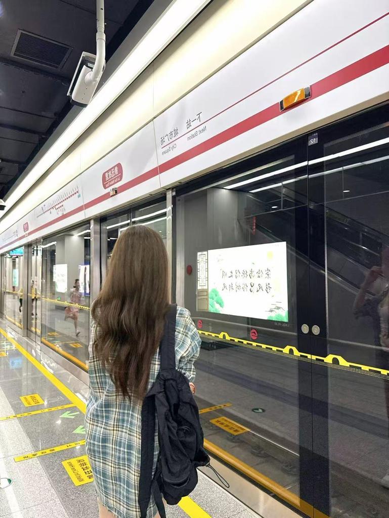 Women's Trendy Plaid Shirt: Spring & Autumn Loose Casual Long-Sleeve Jacket