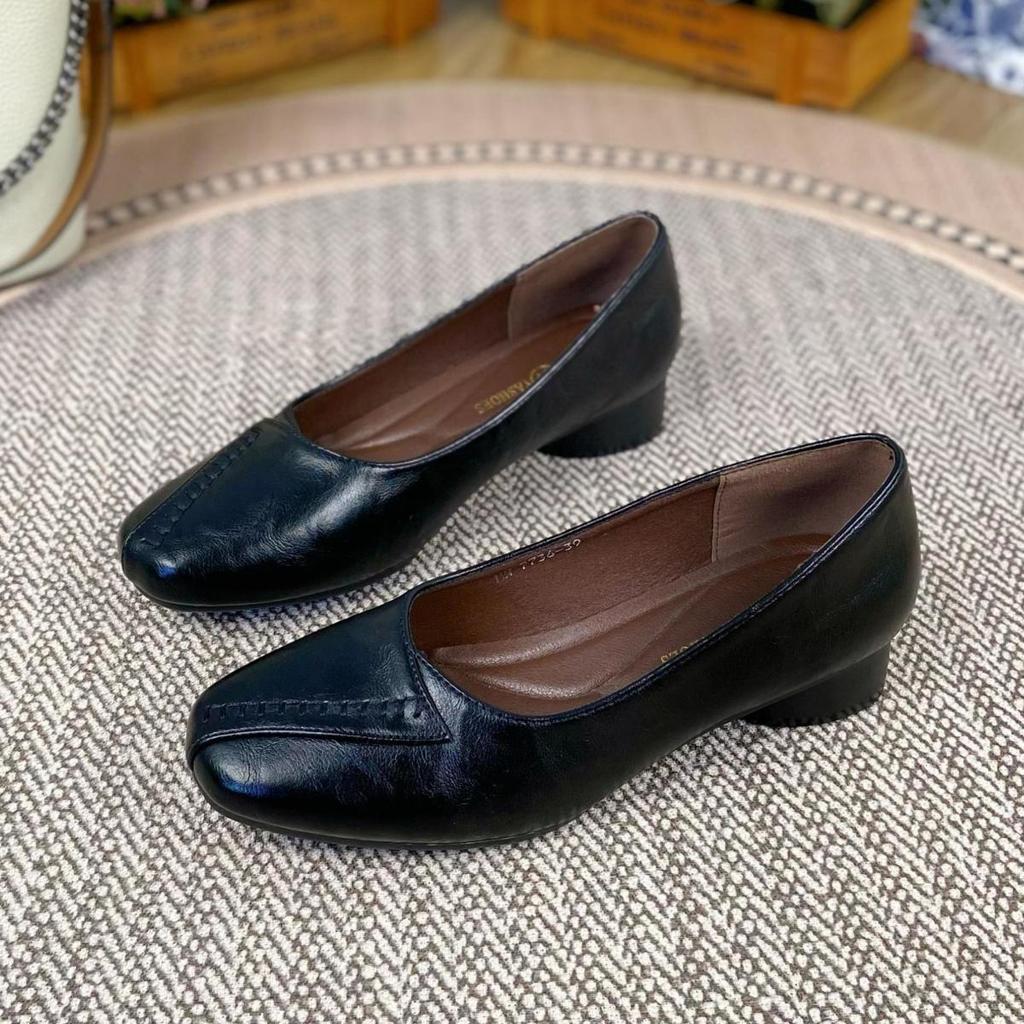 Soft leather soft sole temperament shallow mouth single shoes women's spring 2025 new flat sole one pedal versatile retro small leather shoes