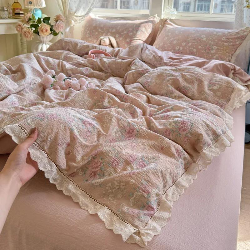 

Summer Double-Layer Yarn Floral Bedding Set Princess Style Hollow Lace Duvet Cover Breathable Soft Bedsheet Sets for Adults 1.2m-150x200cm 3pcs