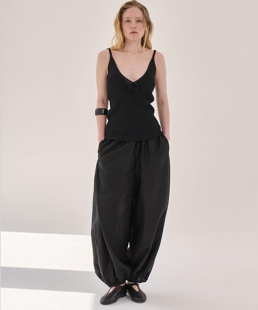 GRIDAJ Scoop Sleeveless Knit Top _ Black