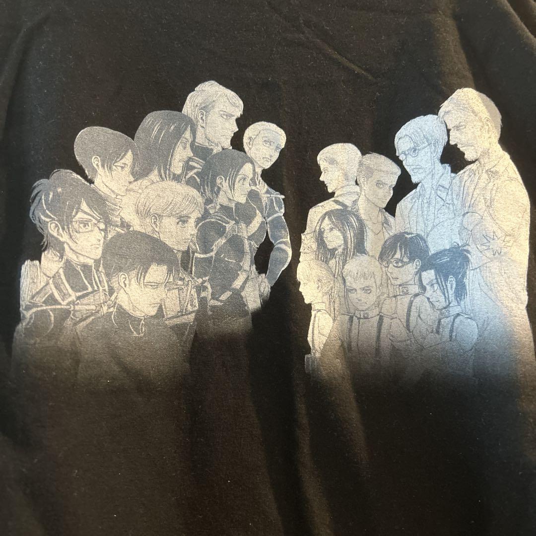 

[USED] Attack on Titan Hibiki-en T-shirt Black
