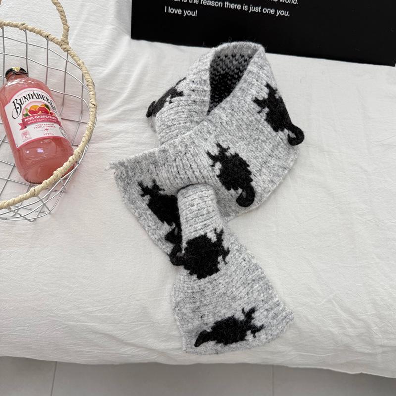 

2025 Autumn/Winter Cozy Handfeel Small Snood: Women s Cute Lazy-Style Japanese Warm and Cold-Proof Crossover Scarf светло-серый