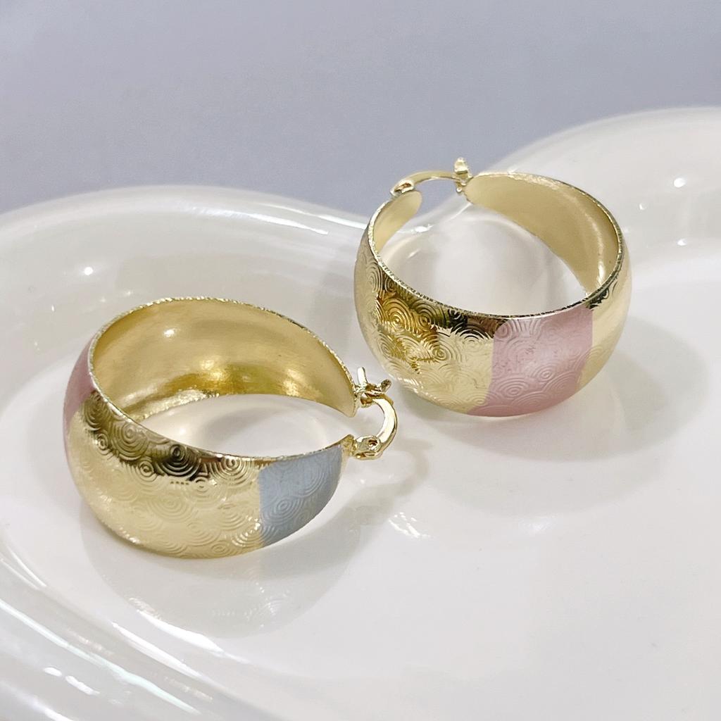 Boucles d'Oreilles Femme Boucles d'Oreilles Rondes Rayées Cuivre Douce Fragrance Mode Polyvalentes Design de Niche Haut de Gamme