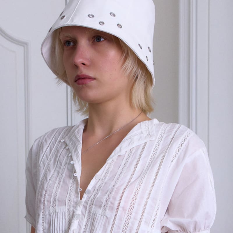 

UNDERCONTROL СТУДИЙНОЕ СТОЙКА ВЕДРО / ЛЮВЕРС / белый FREE