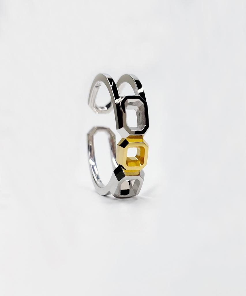Kudos Interlocking Triple Octagon Ring