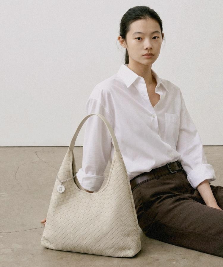 Phoenix Origin Suede Weaving Hobo Bag - Beige