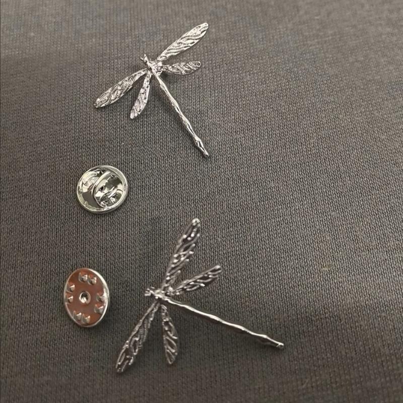 

Винтажные серебряные броши-стрекозы для женщин, высококачественные броши-булавки с насекомыми, аксессуары для пальто, ювелирные изделия с животными, подарки
