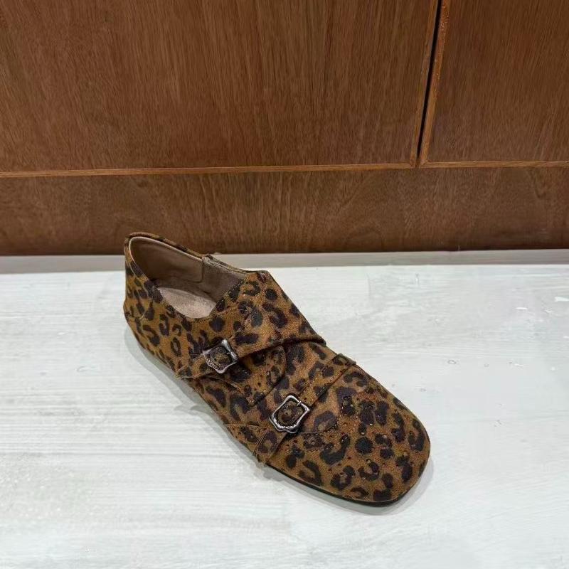 Women's Suede Mary Jane Shoes Flats with Double Buckle Straps and Butterfly-knot Detail Elegant Ladies Elevation Ballet Shoes