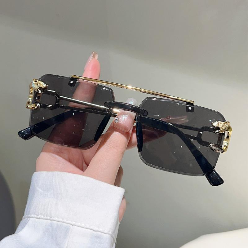 Men'S Handsome Fashion Leopard Head Trimmed Frameless Ocean Sheet Sunglasses Light Luxury Double Beam Driving Sunscreen Sunglasses