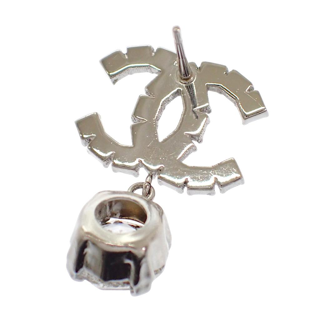 CHANEL  Pierce metal/crystal Women