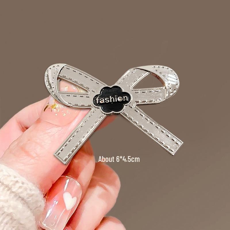 Minimalist Bow & Letter Metal Brooch - Women's Fashion Accessory for Suits and Clothing.