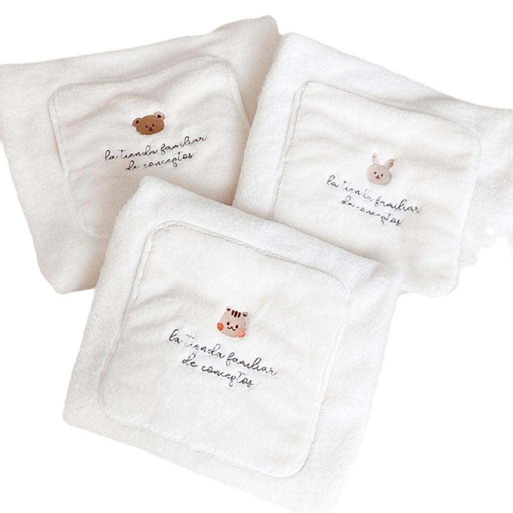 Ins Little Bear Embroidered Stroller Windproof Blanket - Portable, Warm Baby Cover for Autumn and Winter