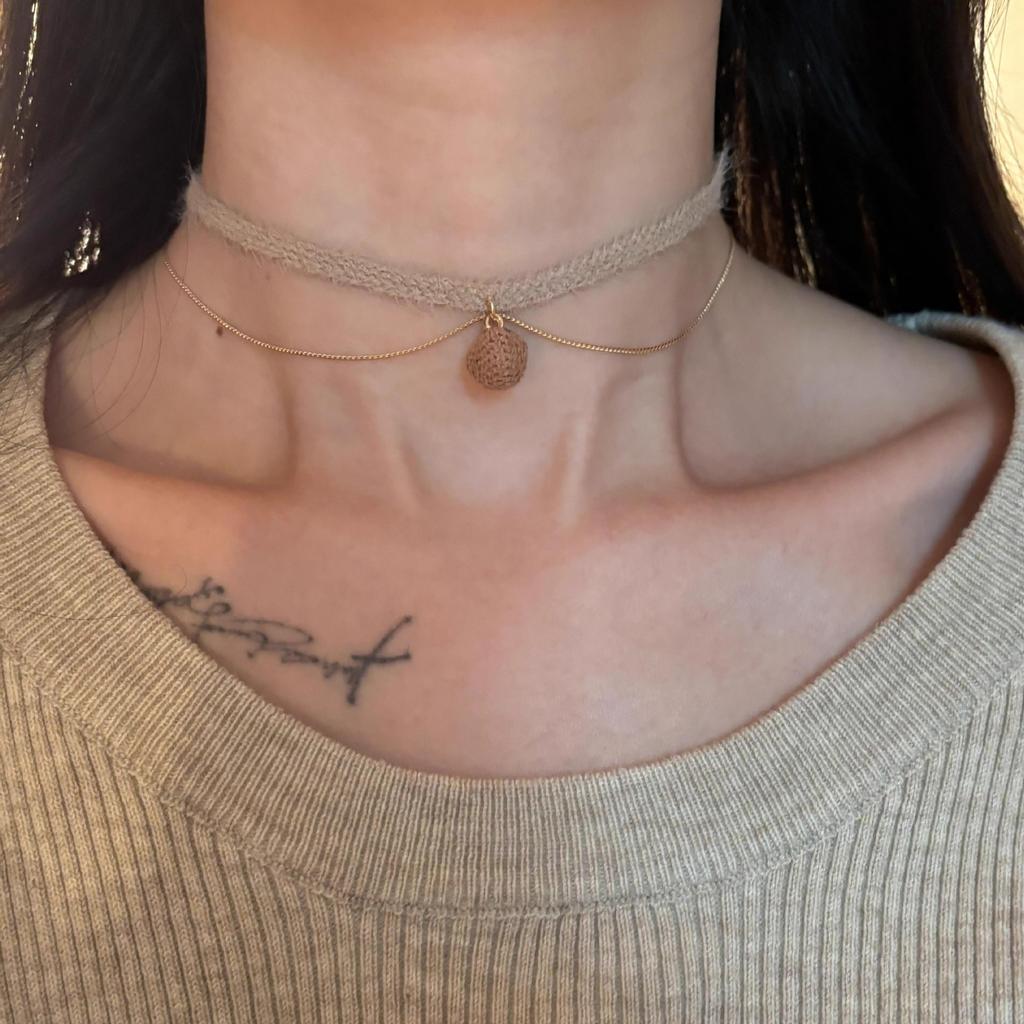 Collier ras du cou en forme de rose café pour femme, simple, haut de gamme, tendance, automne et hiver