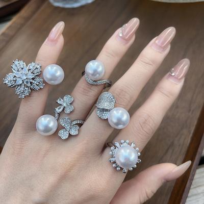 Super Blitzlicht Luxus Diamantenbesetzter Blumen Perlenring Damen Übertriebener High-End Ring Handschmuck