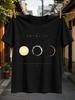 Totalità Eclissi Solare Totale Spagna 2026 Scritta Con Linee dell'Orbita Fasi dell'Eclissi E Sottile Unisex T-shirt