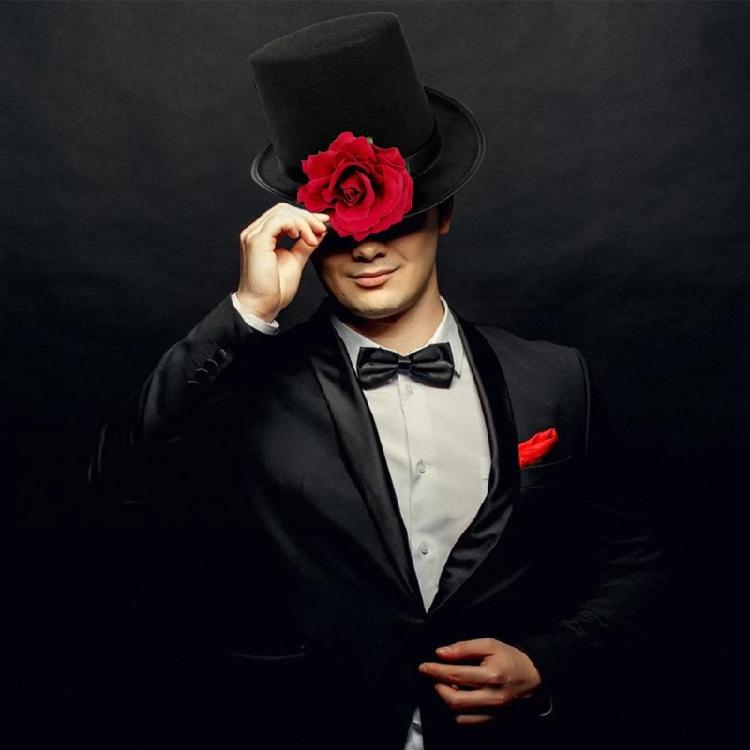 Red Blossomy Old Stimulated Cloth Sun Hat Unisex Design Comfortable Headwear For Daily Use Beach Wedding Celebration