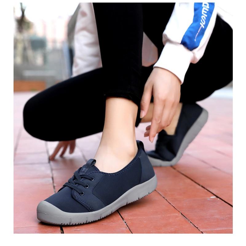 Large Size Women's Shoes Middle-aged and Elderly Casual Shoes Breathable Flat Bottomed Cloth Shoes Toe Caps Soft Soled Walking Shoes