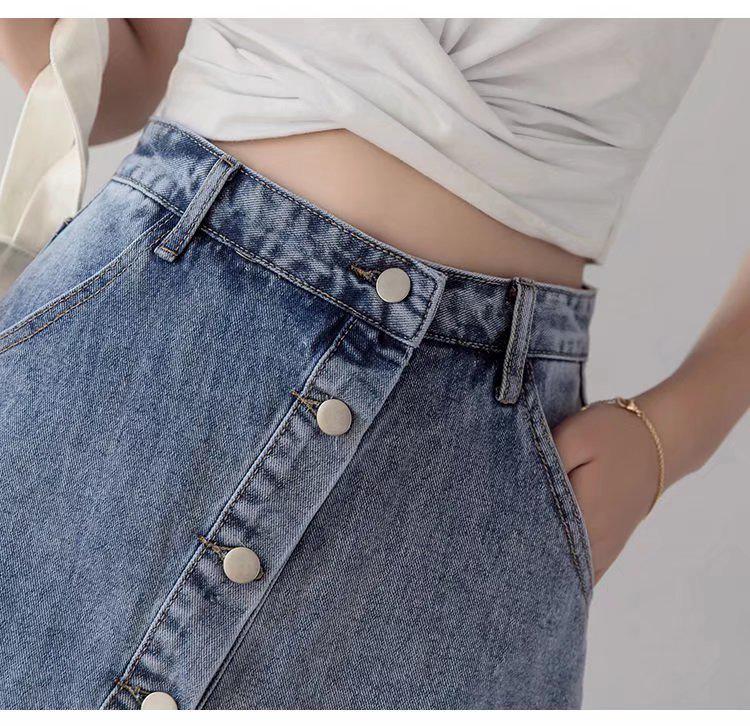 High-Waisted Loose Fit Women's Denim Skirt with Buttons - Summer 2023 Collection