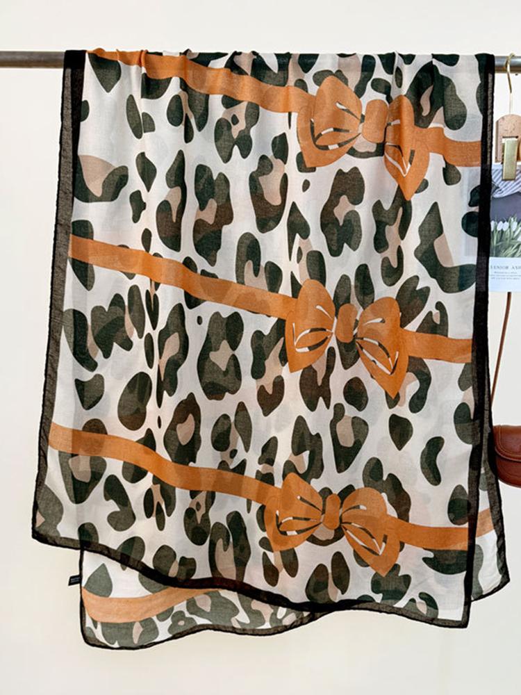 Elegant Women Silk Scarf Beach Wrap Shawl Retro Leopard Print Ladies Sunscreen Bandanas Hijab Mujer Boho Scarve Pareo Casual New
