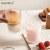 1/2 Stück 450 ml gestreifter Glasbecher, transparenter Glasbecher mit Deckel und Strohhalm, geeignet für Eiskaffee, Tee, Saft, Milch und Wasser