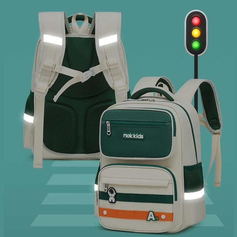 Primary School Students' Three-piece Backpack To Reduce The Load and Protect The Spine