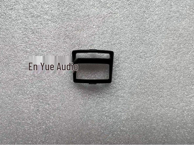 

Metal Shell Wireless Microphone with Mesh Head Cover for KTV