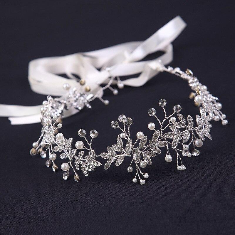 

1pcs Silver-plated Hair Bands Ladies Luxury Wind White Handmade Crystal Headdress Wedding Garland