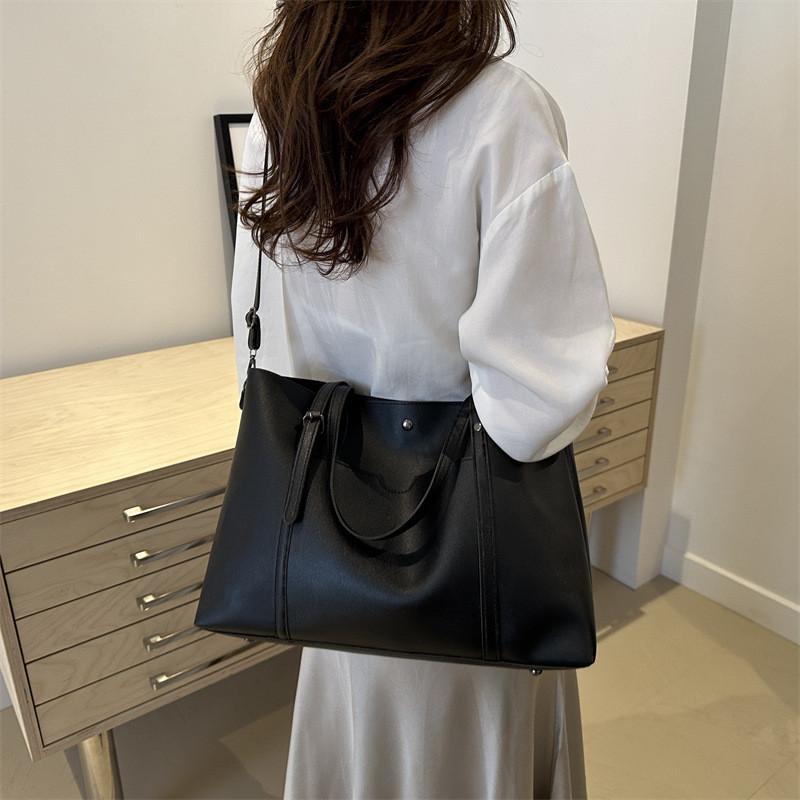 Chic Minimalist Fashion Tote Bag For Women In Black Brown And Khaki Colors