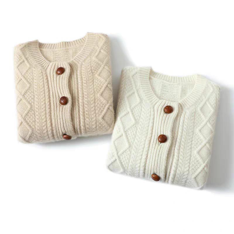 Schwerer Damen-Woll-Cardigan mit Drei-Nadel-Stich – Dick, Gemütlich und Vielseitig für Herbst und Winter