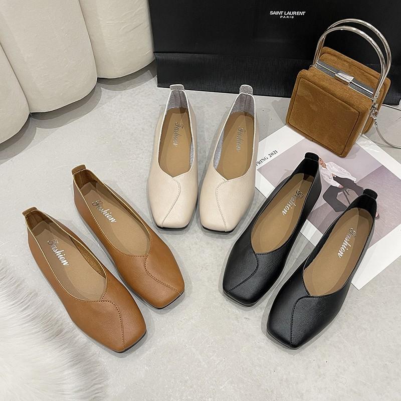 Fashion New Shoes for Women Retro Ladies Flats Slip on Shoes Loafers Square Toe Shallow Mouth Women Casual Footwear Lightweight