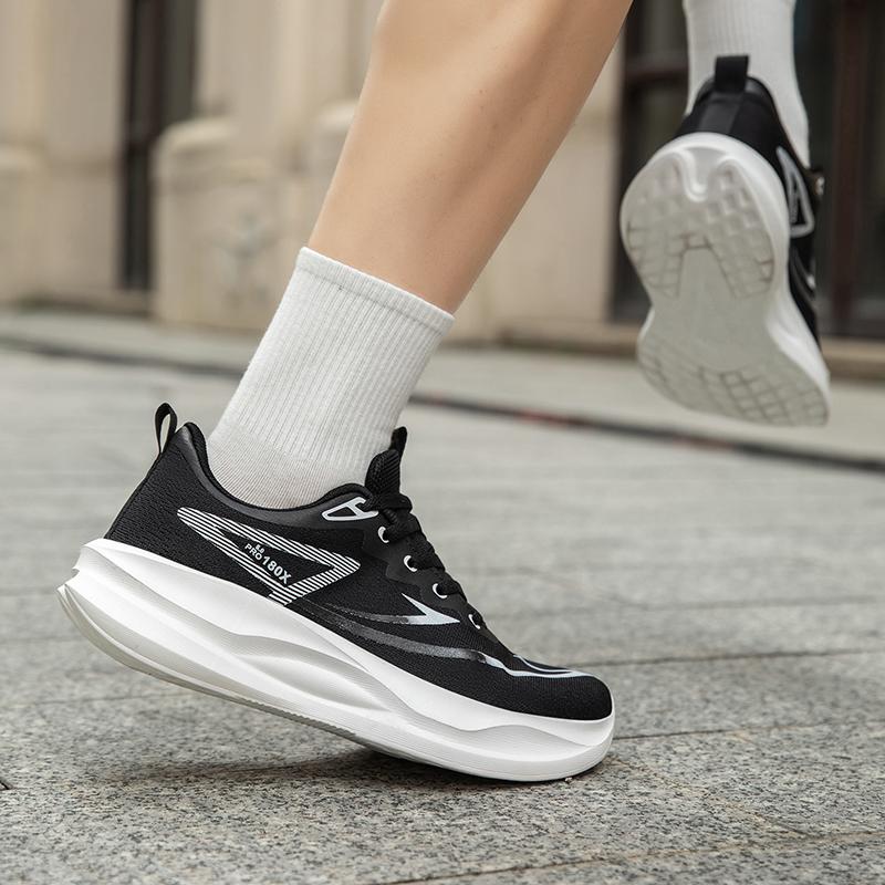 Men And Women's Casual Four Seasons Fashion  Students Comfortable SneakersGirls  Boys Couples Trending Soft Sole Breathable Shoes