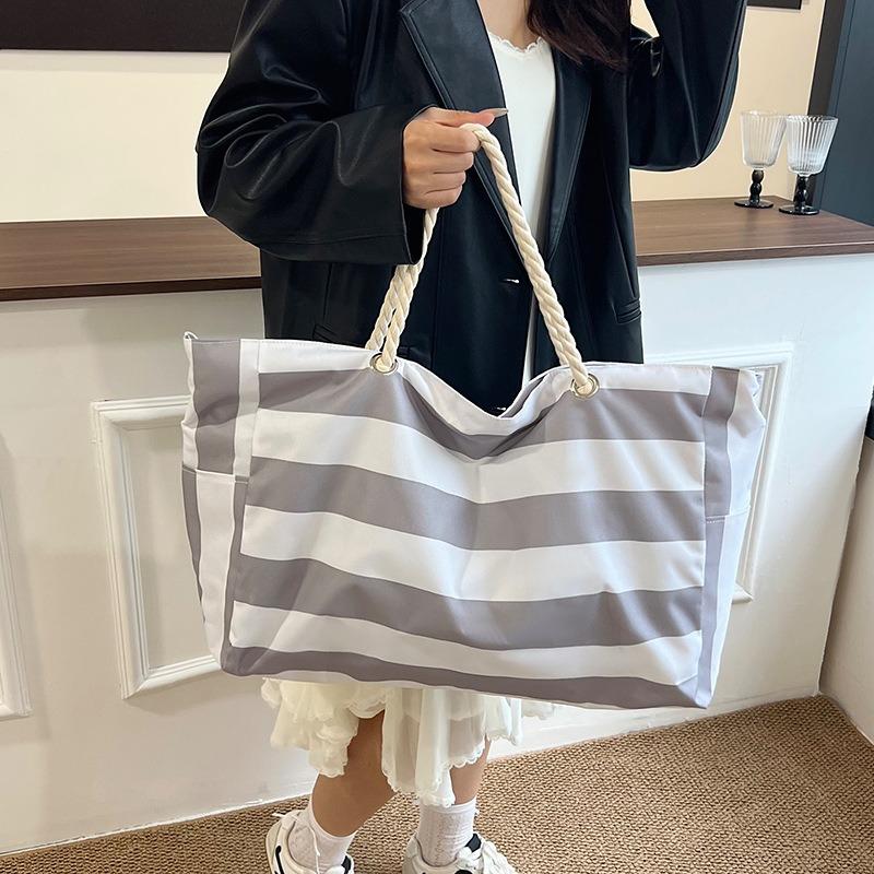 Petit sac bandoulière rayures fraîches grande capacité pour femme nouveau sac en toile loisirs étudiant sac de cours sac fourre-tout