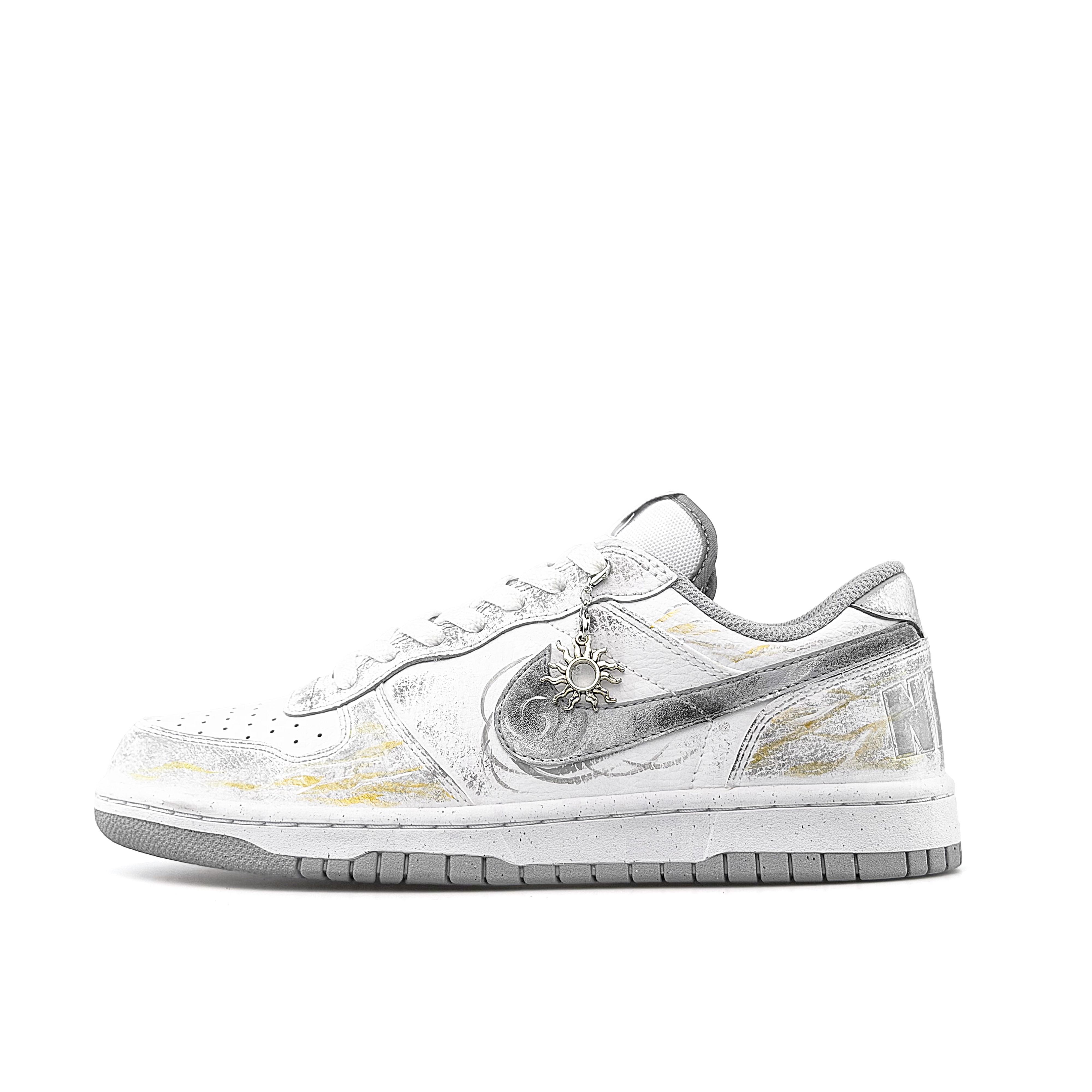 

Nike Dunk Gilded Silver Brick Abrasion Resistant Low top Skateboard Shoes Men s White Gray Silver 355152-106(Team1821-) 42
