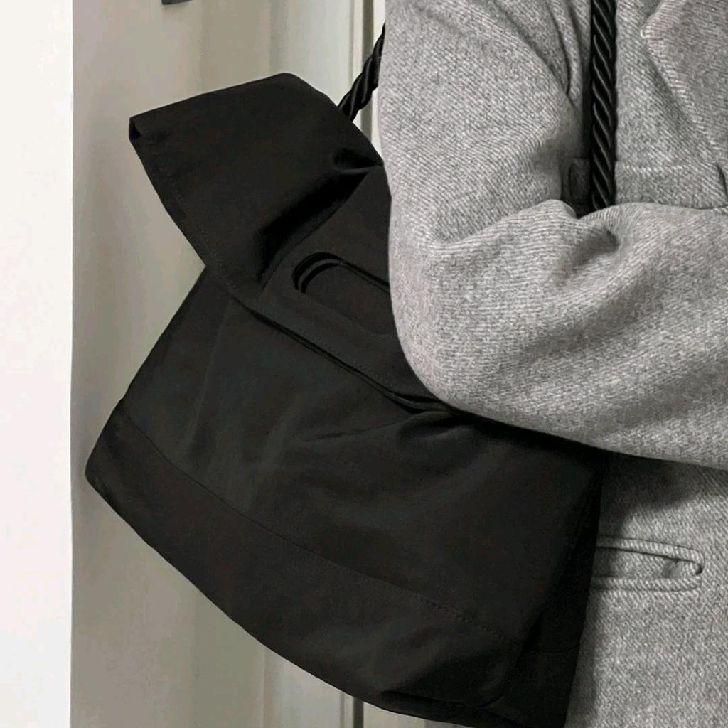 Bag women's 2025 new dark large-capacity nylon canvas tote bag niche high-end texture versatile messenger bag