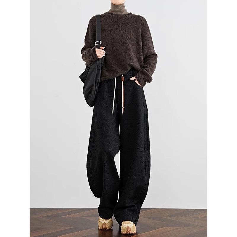 

Women s Gray Plus Velvet Wide-Leg Winter Sports Pants - Loose, Thick, Curved Blade Scythe Design XL