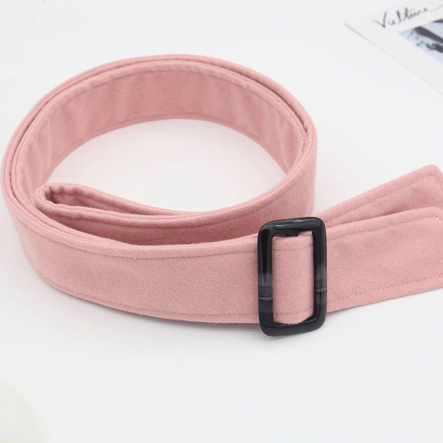 

Двостороннє вовняне пальто з поясом: Жіночий чорний краватка-бант на осінь/зиму, простий та універсальний корейський стиль.