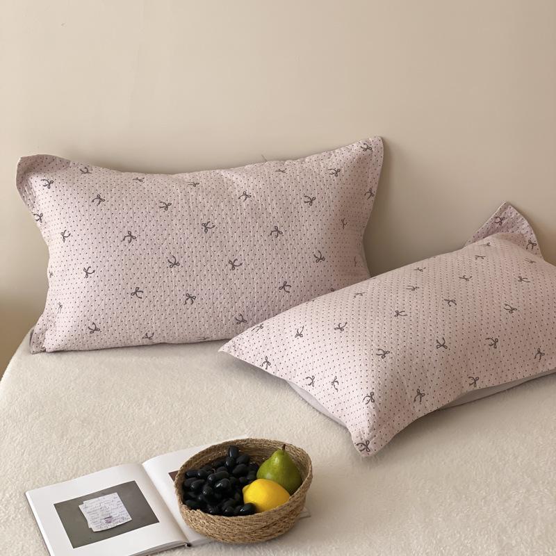 Cartoon Cotton Jacquard Pillowcase Set: 4-Layer Gauze, Soft, Breathable, Universal for All Seasons (Set of 2)
