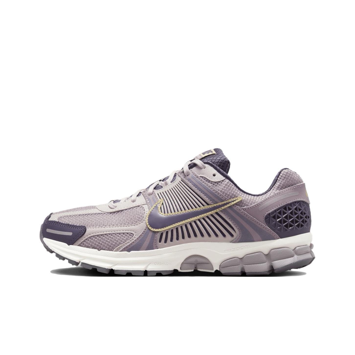

Nike Air Zoom Vomero 5 Platinum Violet Gold (Men s) HQ3643-019 44