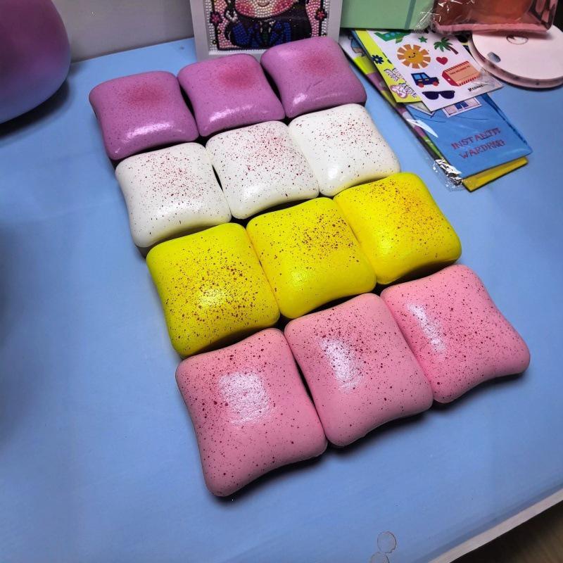 XiaoHongShu Bestseller: Soft Chewy Strawberry Toast Squeeze Squishy Toy