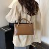 Fashion casual tote bag women's autumn and winter new retro large-capacity shoulder bag textured underarm bag