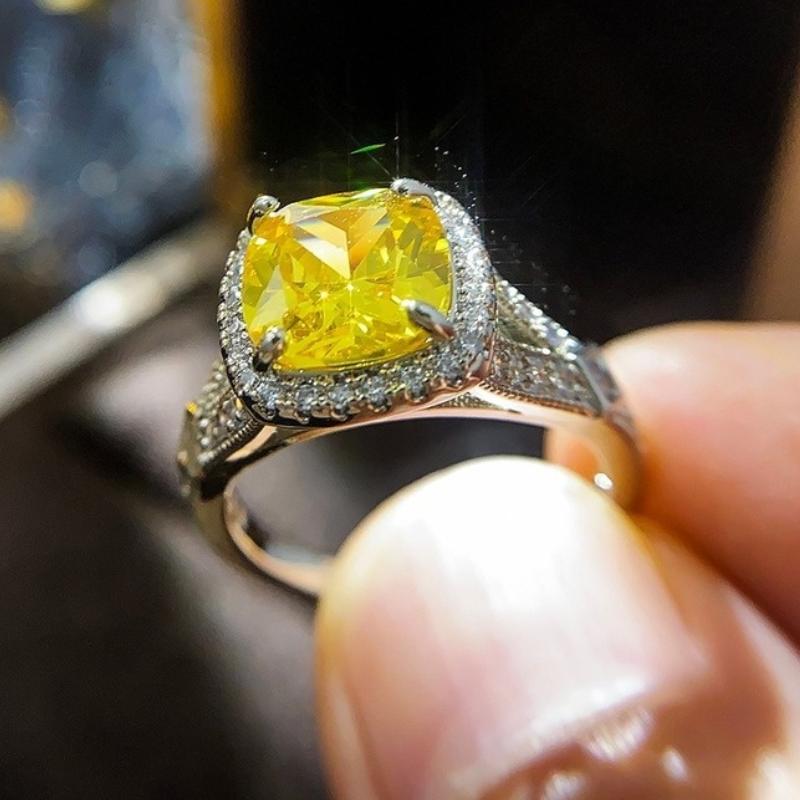 Brilliant Yellow CZ Rings for Women Gorgeous Anniversary Gift for Female Delicate Lady Luxury Accessories Party Jewelry