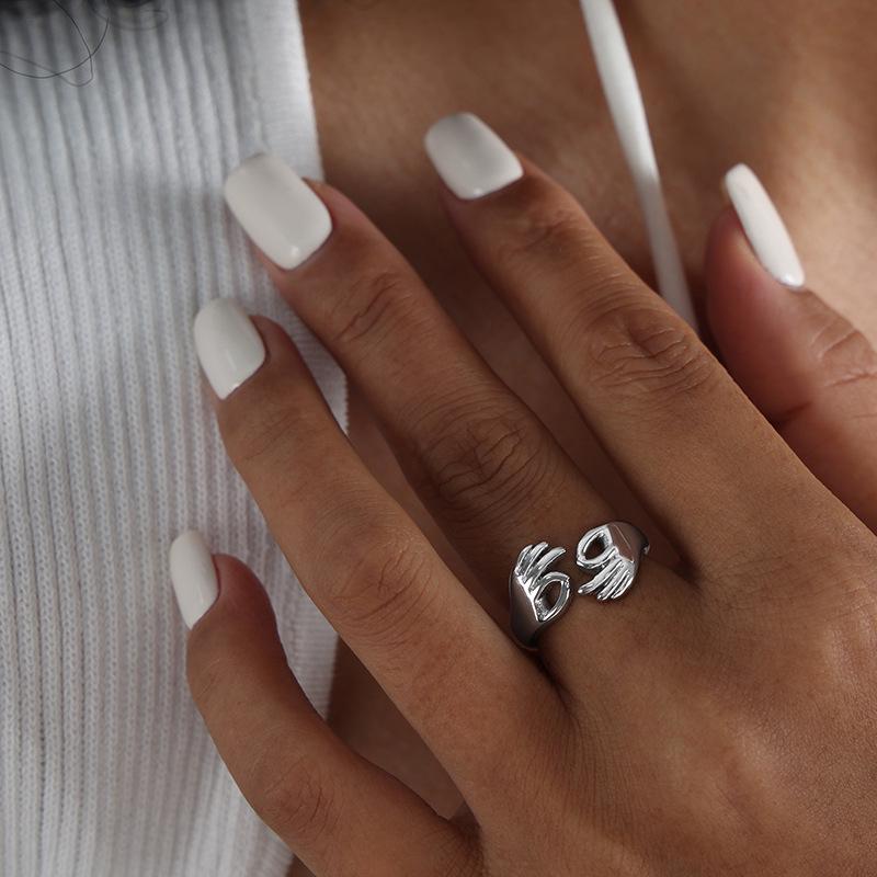 Hong Kong Retro-Style Open Ring: Unique Titanium Steel, 18K Gold, Non-Fading Women’s Jewelry