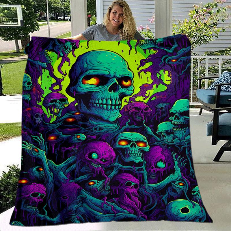 1pc Skull Printing Lightweight Flannel Blanket, Comfortable and Warm Blanket, for Camping Sofa Bed and Couch Office, Suitable for Gift Blanke