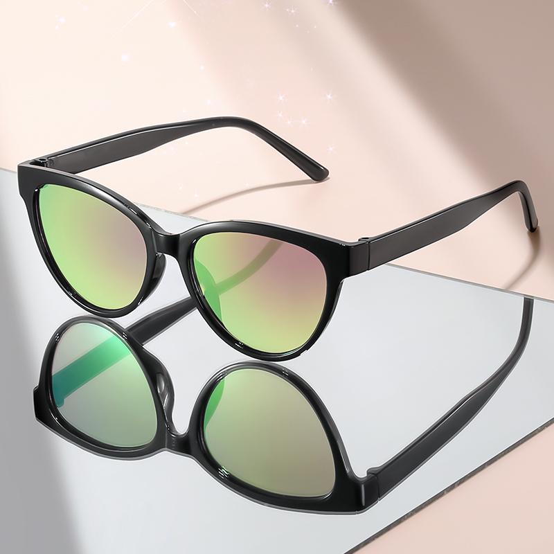 The new classic small-framed cat sunglasses with gradient color frames are perfect for daily party sunglasses