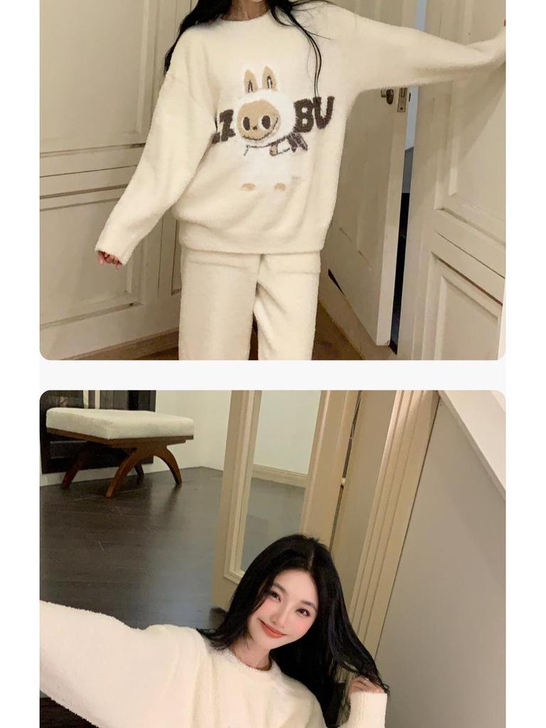 Women's Half-Velvet Pajamas: New Autumn/Winter, Plus Velvet, Thickened, Cute Embroidery, Pullover Design, Cozy Homewear, Suitable for Outdoor Wear.